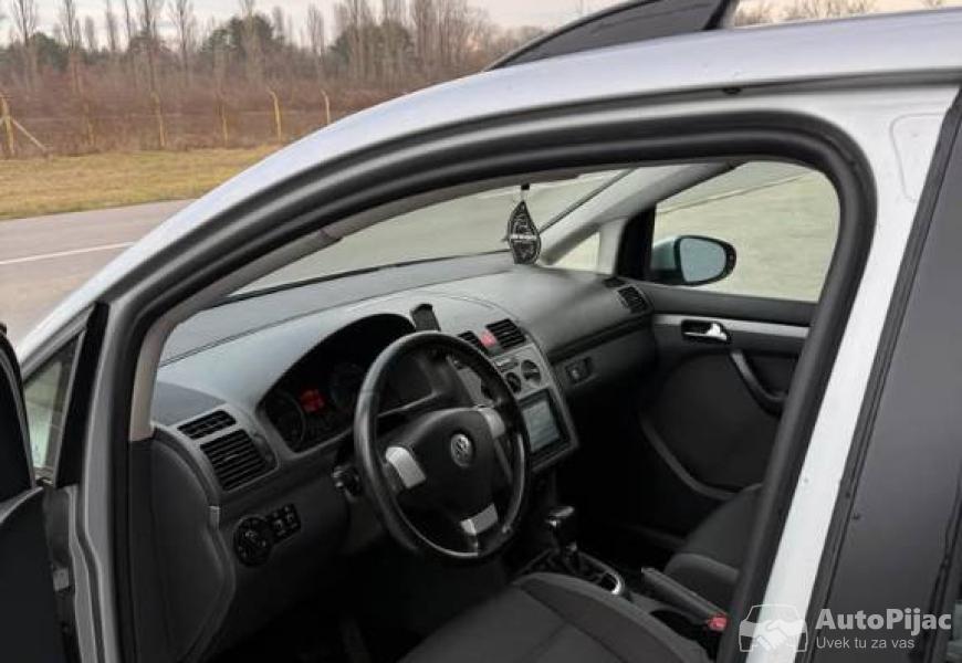 vw_turan_2009_9_polovni_automobili_autopijac.rs