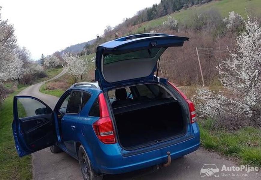na_prodaju_kia_7_polovni_automobili_autopijac.rs