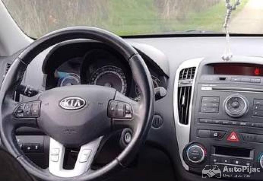 na_prodaju_kia_8_polovni_automobili_autopijac.rs