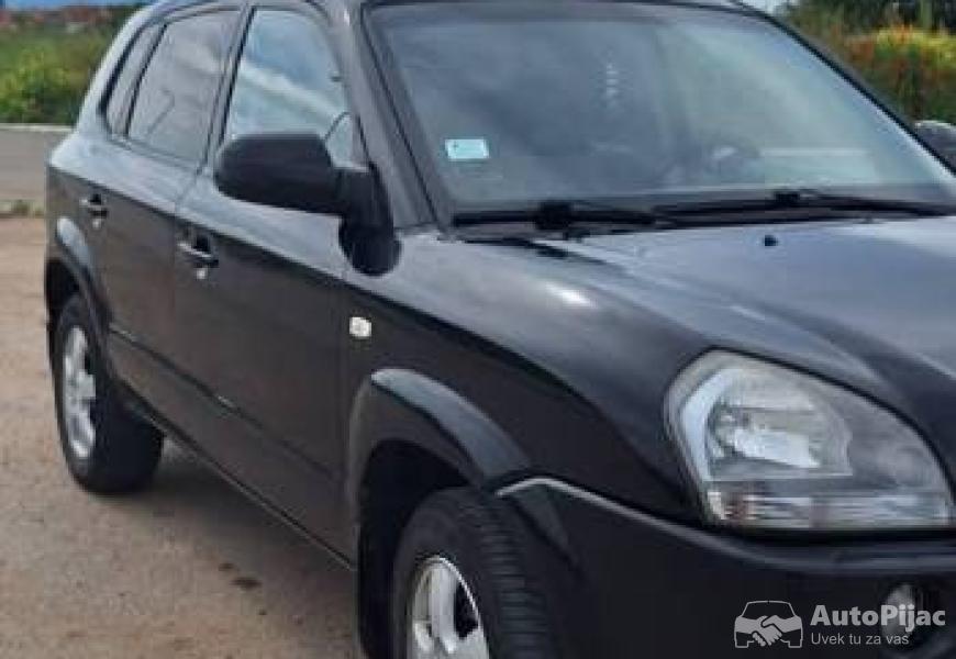hyndai_tucson_20_benzinplin_8_polovni_automobili_autopijac.rs
