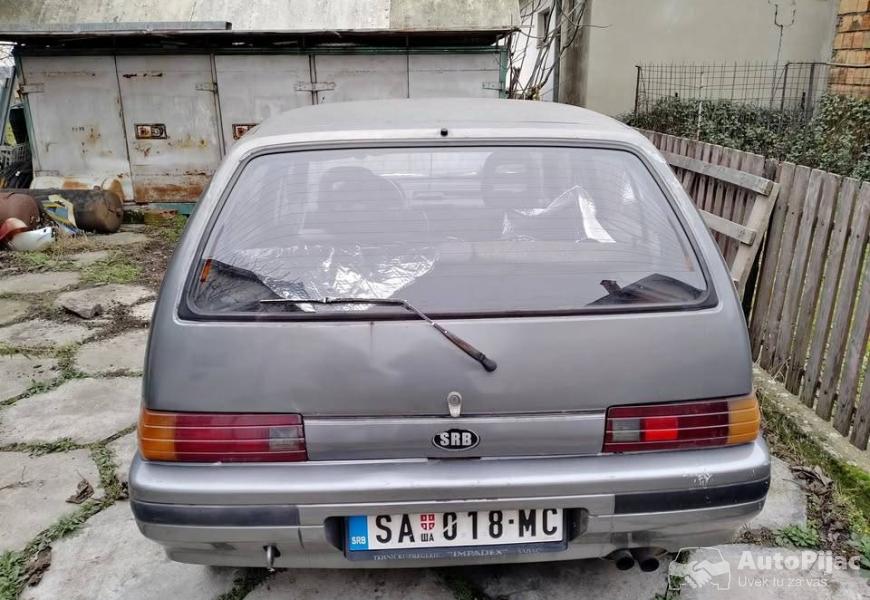 1990_daihatsu_charade_1_polovni_automobili_autopijac.rs