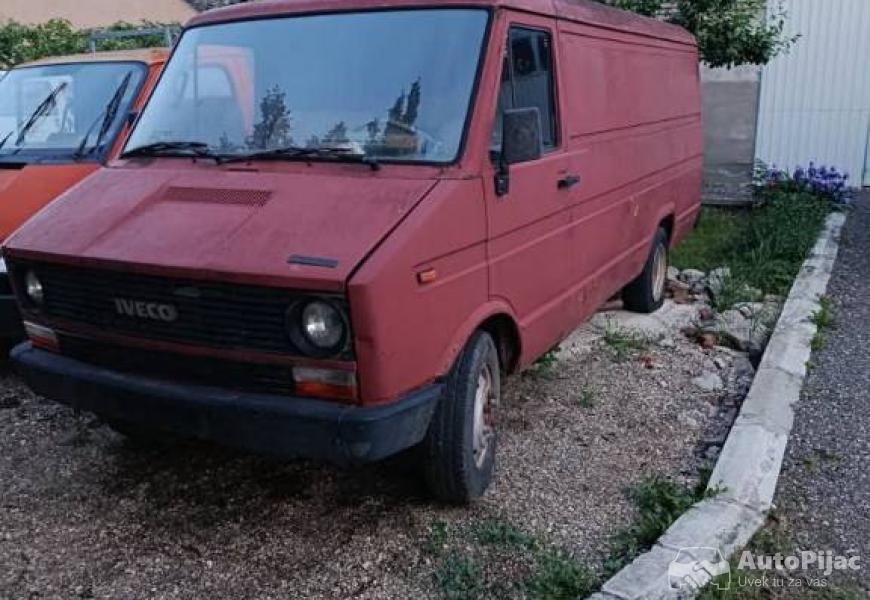 zastavarival_3_polovni_automobili_autopijac.rs