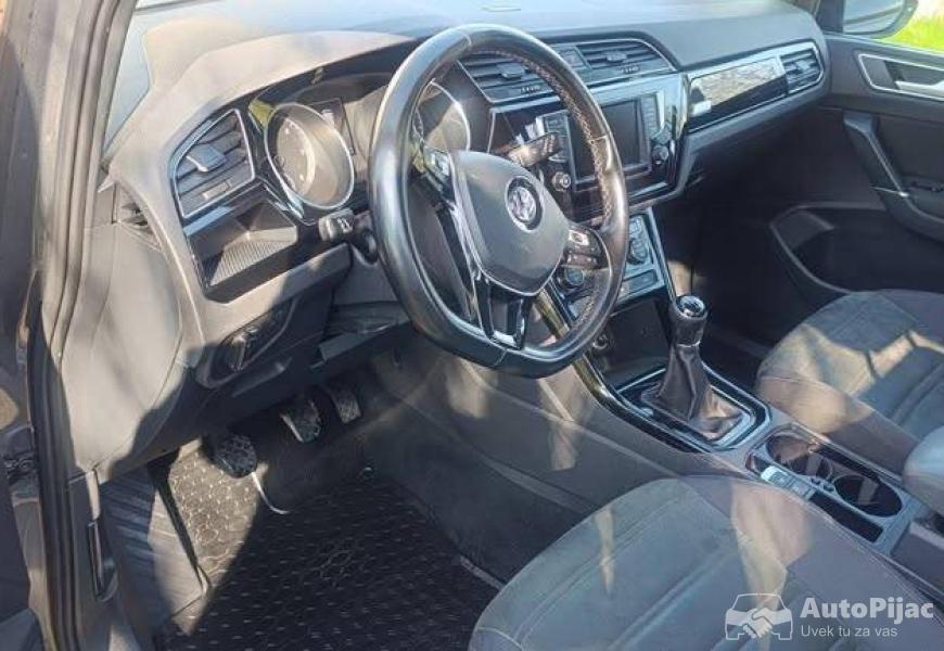 touran_2016_20_150ks_manuelni_6_brzina_15_polovni_automobili_autopijac.rs