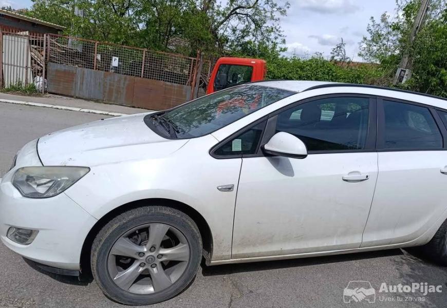 astra_j2011registrovan_do_092026_2_polovni_automobili_autopijac.rs