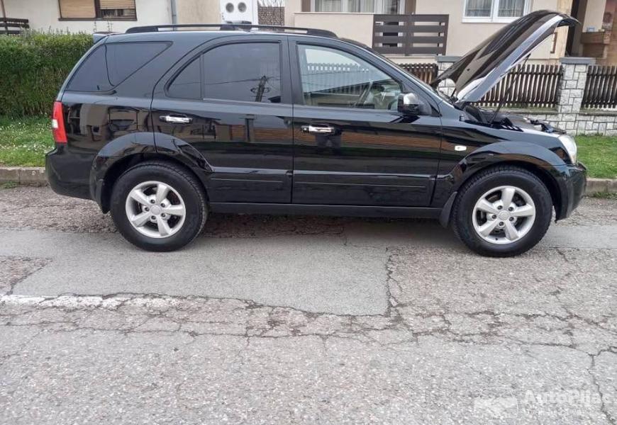 kia_sorento_4x4_1_polovni_automobili_autopijac.rs