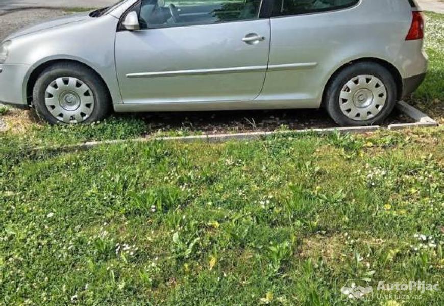 golf_5_19_tdi_2004_god_2_polovni_automobili_autopijac.rs