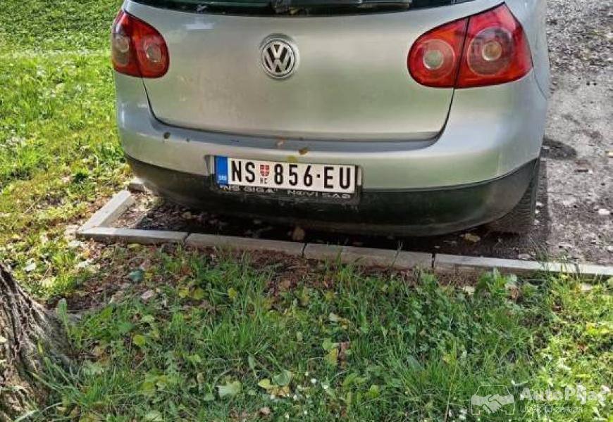 golf_5_19_tdi_2004_god_5_polovni_automobili_autopijac.rs