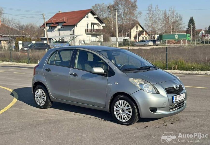 toyota_yaris_14_d_1_polovni_automobili_autopijac.rs
