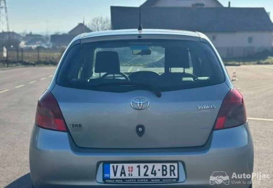 toyota_yaris_14_d_4_polovni_automobili_autopijac.rs