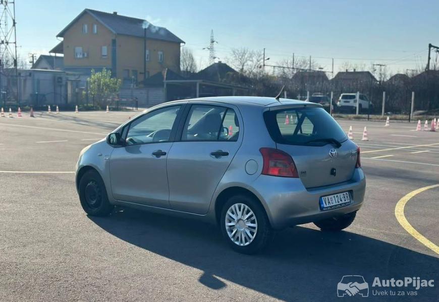 toyota_yaris_14_d_5_polovni_automobili_autopijac.rs