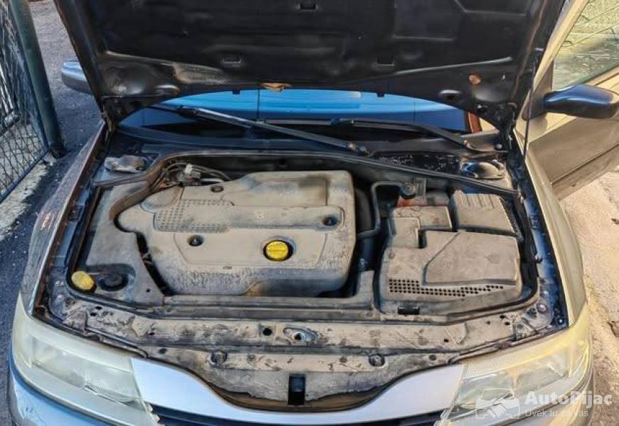 2004_renault_laguna_2_10_polovni_automobili_autopijac.rs