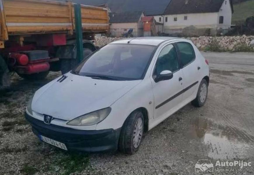 pezo_206_1_polovni_automobili_autopijac.rs