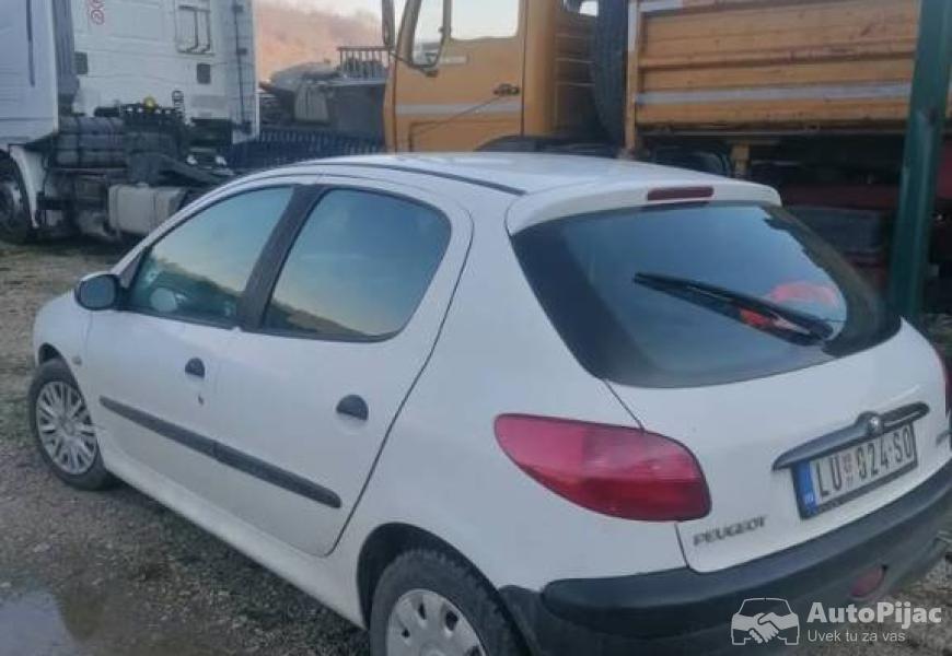 pezo_206_4_polovni_automobili_autopijac.rs