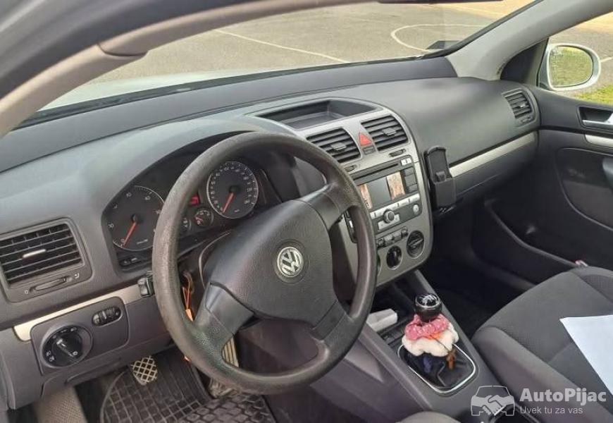 golf_5_moze_zamena_14_polovni_automobili_autopijac.rs