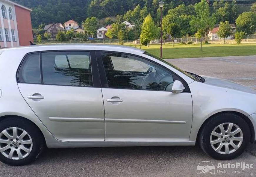 golf_5_moze_zamena_9_polovni_automobili_autopijac.rs