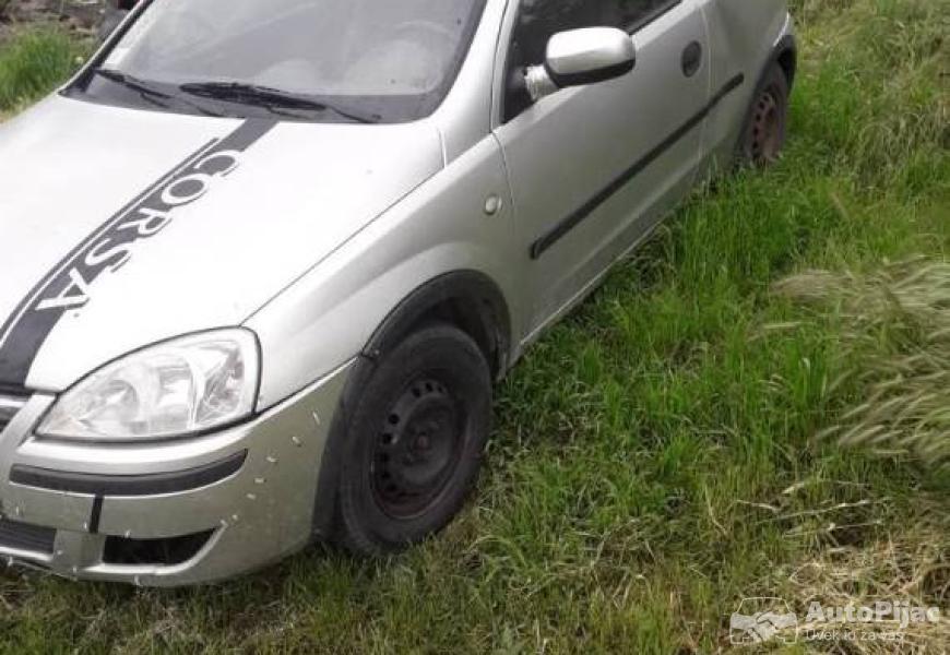 corsa_2004_4_polovni_automobili_autopijac.rs