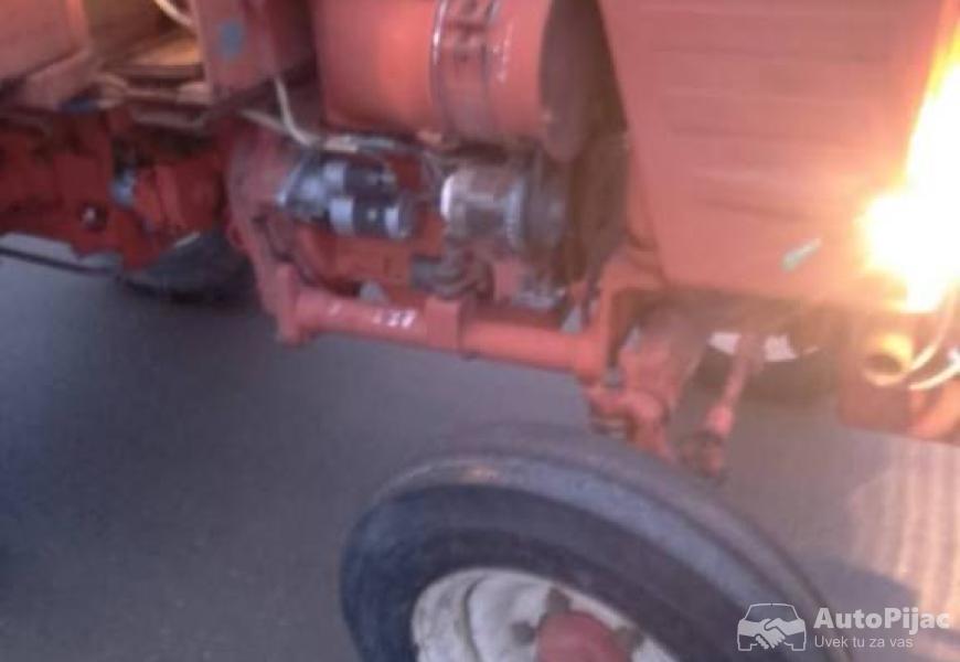 prodajem_t_25_u_fabrikom_stanju_jedna_palica_predn_3_polovni_automobili_autopijac.rs