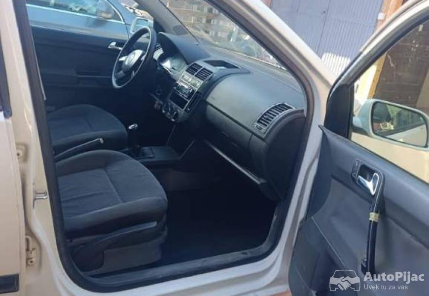 2002_volkswagen_polo_7_polovni_automobili_autopijac.rs