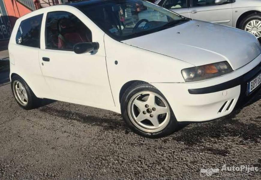 fiat_punto_19_jtd_2003_63kw_idealan_za_pocetnike_b_2_polovni_automobili_autopijac.rs