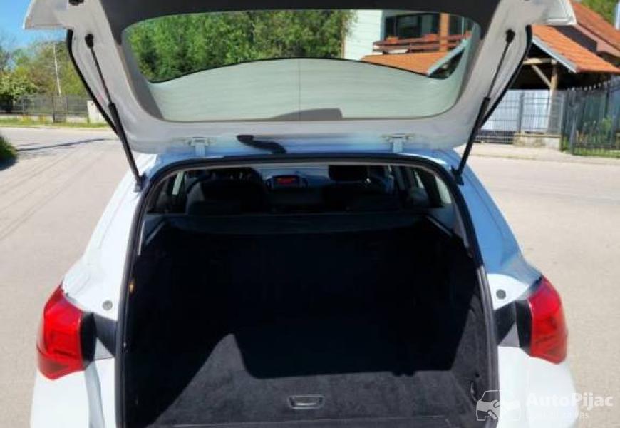 2015_opel_astra_j_9_polovni_automobili_autopijac.rs