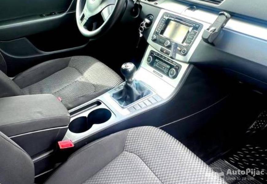 2011_volkswagen_passat_b7_blue_emotion_16_6_polovni_automobili_autopijac.rs