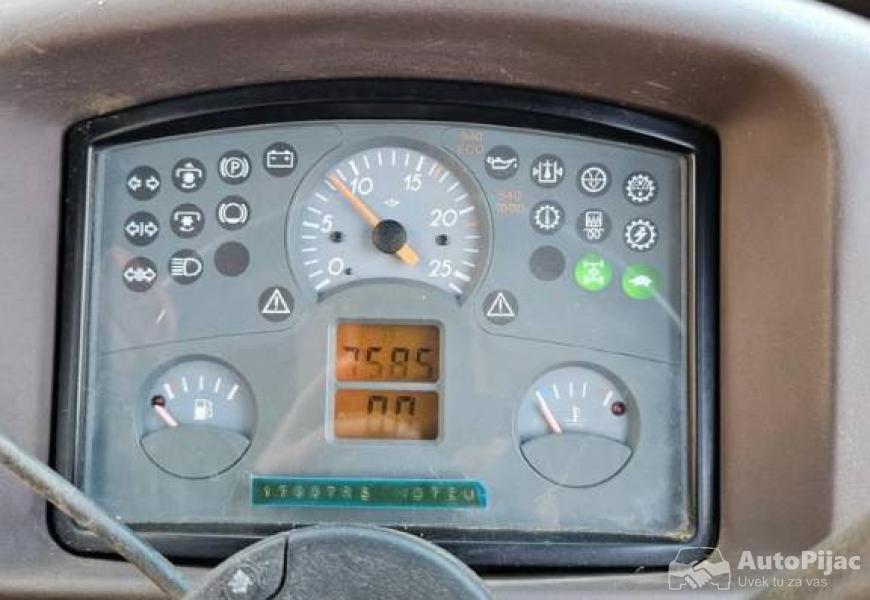 renault456_7_polovni_automobili_autopijac.rs