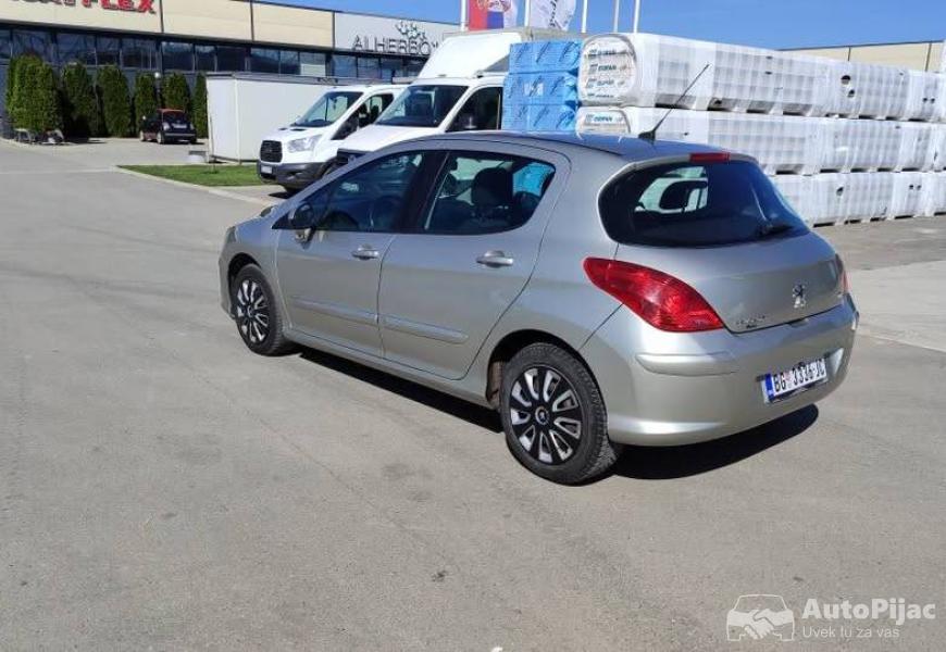 peugeot_308_16_hdi_4_polovni_automobili_autopijac.rs