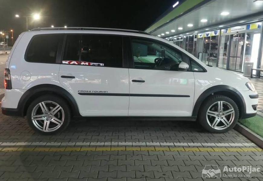 tourancross_3_polovni_automobili_autopijac.rs