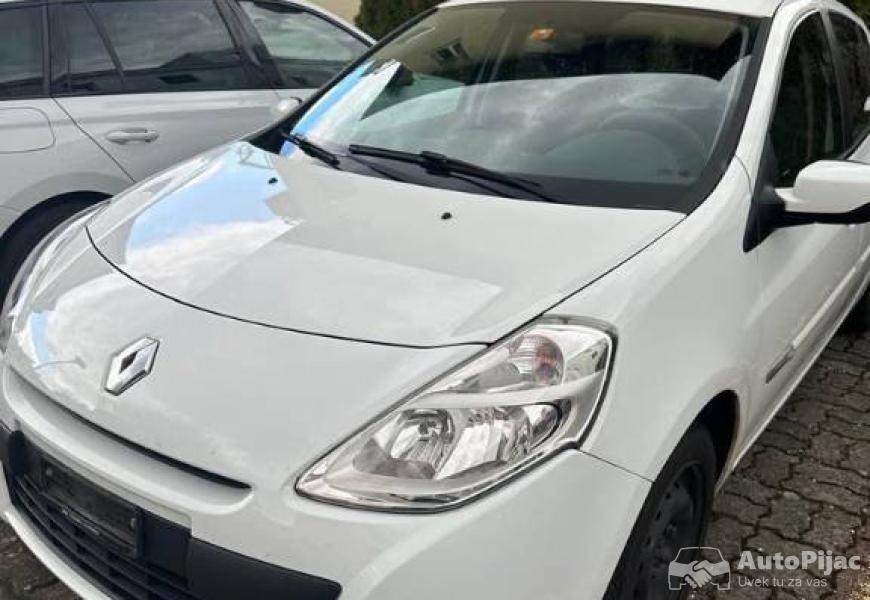 dajem_vise_auta_za_jedan_moze_i_dva_moze_i_sva_5_polovni_automobili_autopijac.rs