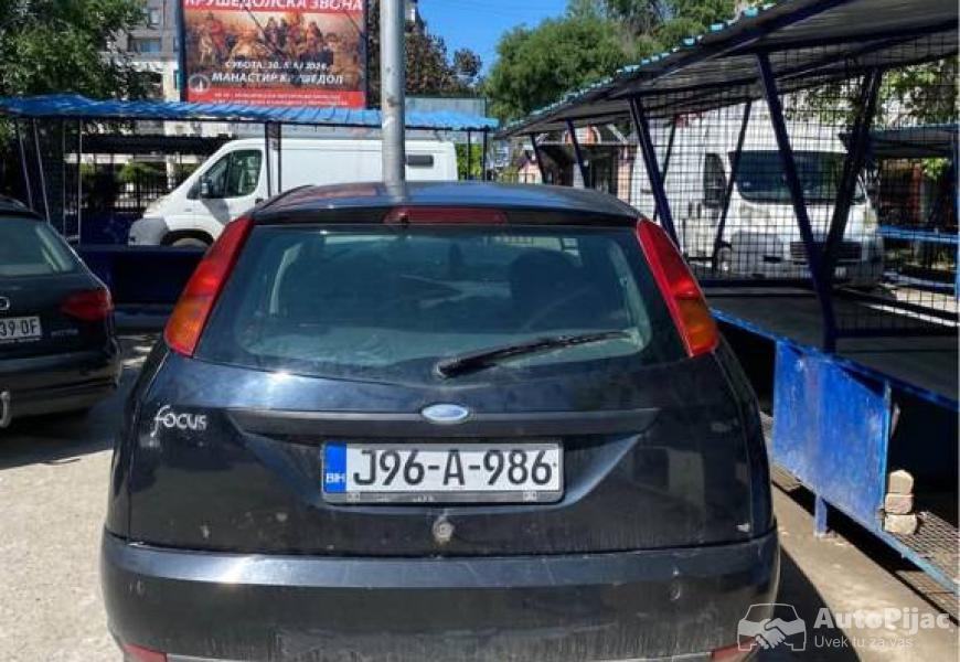 ford_focus_18_dizel_66kw_90_ks_delovi_3_polovni_automobili_autopijac.rs