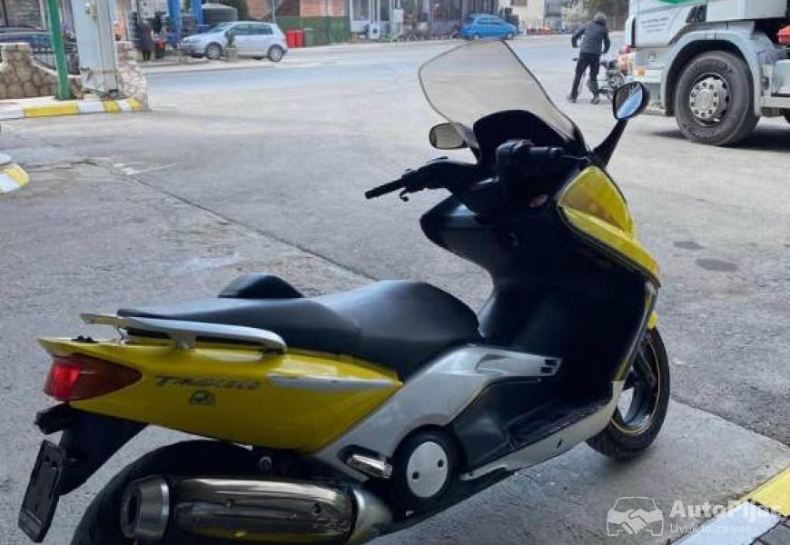 tmax_2001_3_polovni_automobili_autopijac.rs