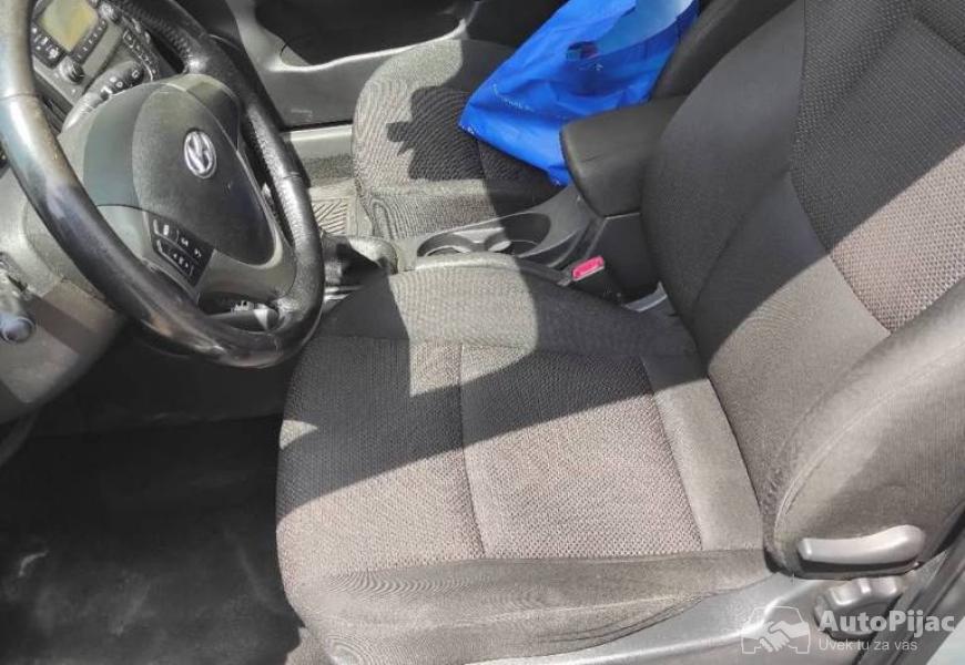 hyndai_i_30_16_crdi_2009_god_8_polovni_automobili_autopijac.rs
