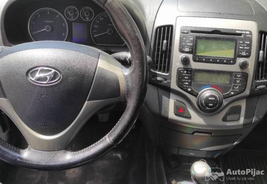 hyndai_i_30_16_crdi_2009_god_9_polovni_automobili_autopijac.rs