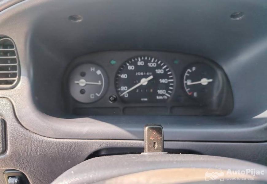 dajhacu_2000_god_800_kubika_14_polovni_automobili_autopijac.rs