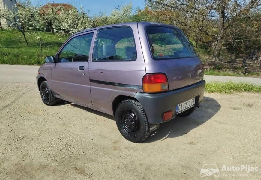 dajhacu_2000_god_800_kubika_4_polovni_automobili_autopijac.rs