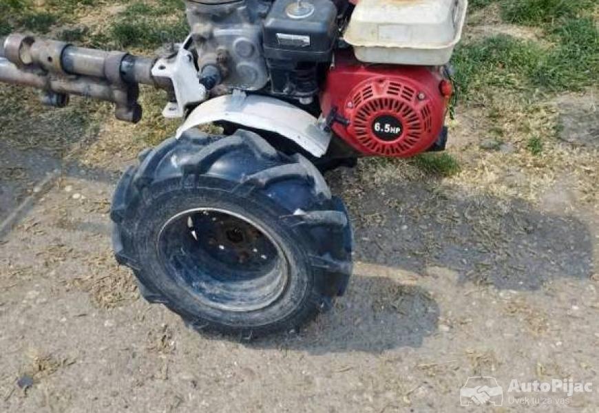 na_prodaju_honda_g42_ispravna_ima_snagu_cena_550ev_1_polovni_automobili_autopijac.rs