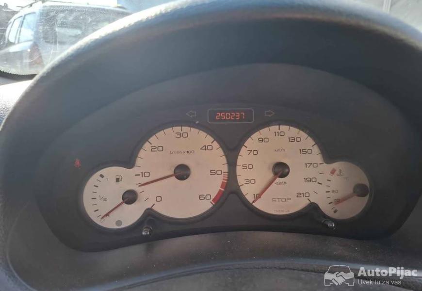 peugeot_5_polovni_automobili_autopijac.rs