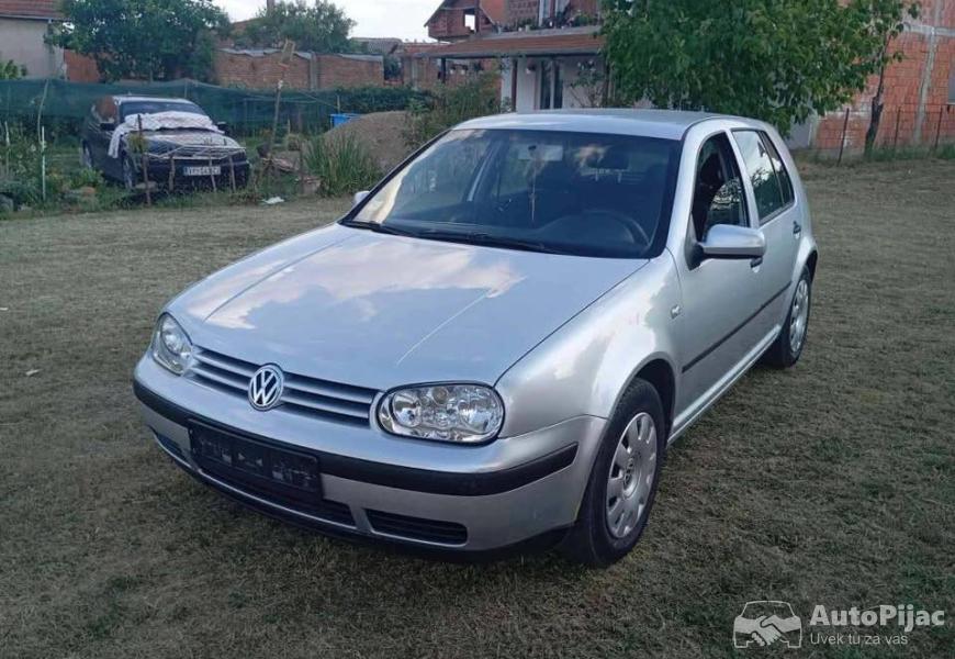 golf_4_delovi_6_polovni_automobili_autopijac.rs