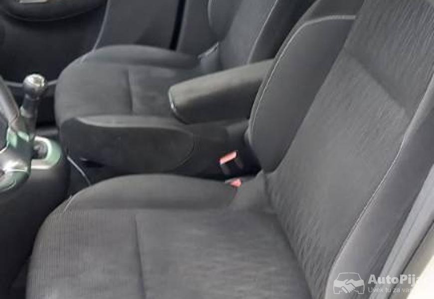 2015_citron_c3_picasso_12i_10_polovni_automobili_autopijac.rs