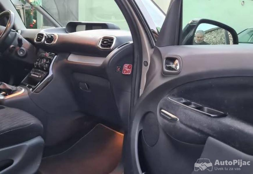 2009_citron_picasso_c3_16_hdi_excluzive_8_polovni_automobili_autopijac.rs