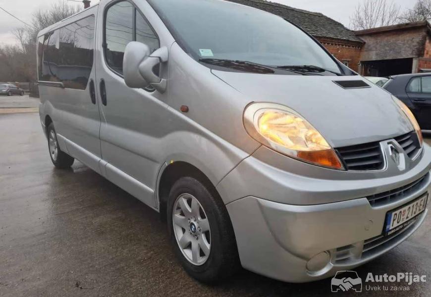 putnicki_kombi_reno_trafik_5_polovni_automobili_autopijac.rs