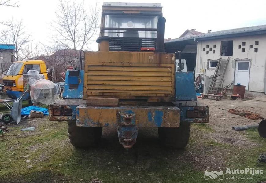 na_prodaju_ulta_7500e_4_polovni_automobili_autopijac.rs