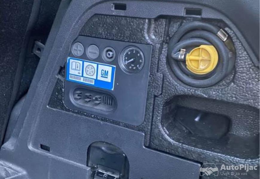 opel_corsa_d_godiste_2010_motor_12_benzin_plin_kil_4_polovni_automobili_autopijac.rs