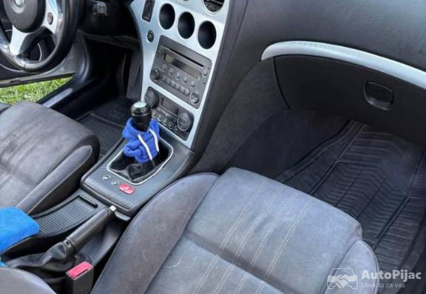 alfa_romeo_159_dizel_10_polovni_automobili_autopijac.rs