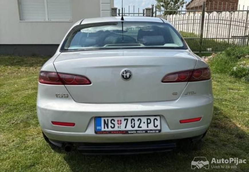 alfa_romeo_159_dizel_5_polovni_automobili_autopijac.rs