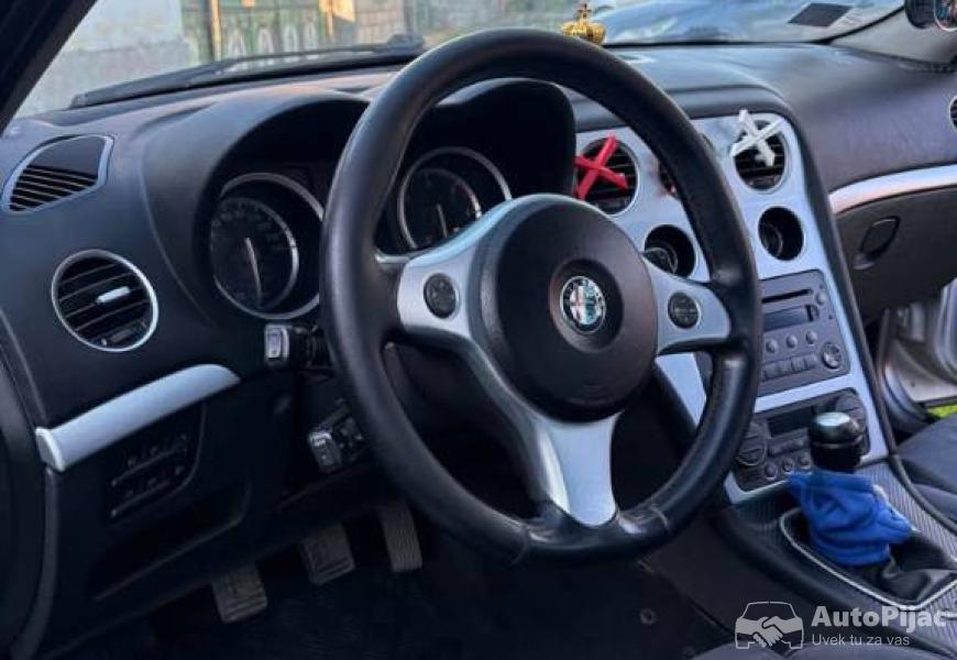 alfa_romeo_159_dizel_8_polovni_automobili_autopijac.rs