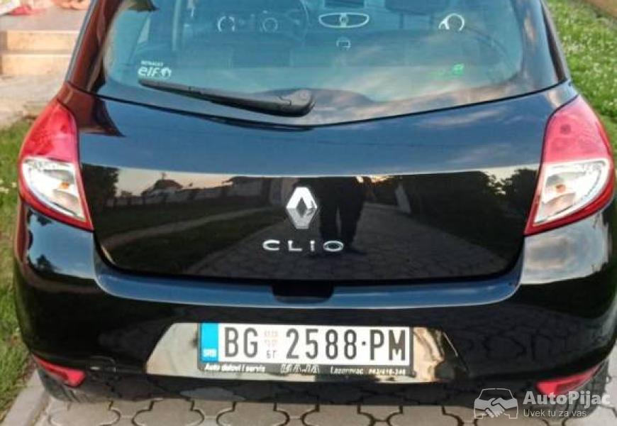 crni_klio_8_polovni_automobili_autopijac.rs