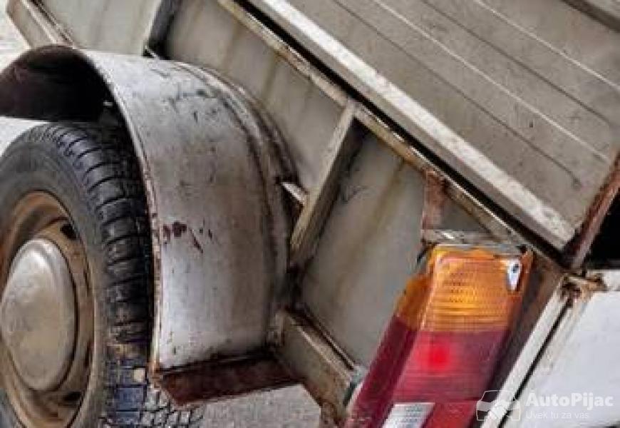 auto_prikolica_1_polovni_automobili_autopijac.rs