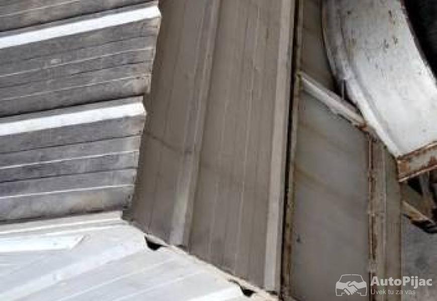 auto_prikolica_4_polovni_automobili_autopijac.rs