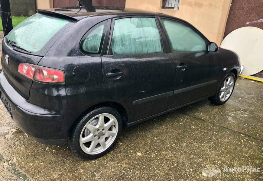 seat_12_benzin_plin_1_polovni_automobili_autopijac.rs